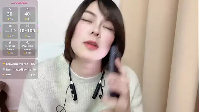 Linda-LL online show from February 13, 1:46 pm