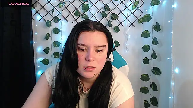 Nika 1  online show from April 19, 1:27 am