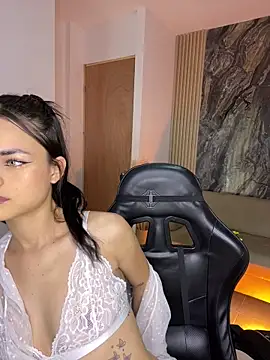 HannaRhodes online show from September 28, 3:06 pm