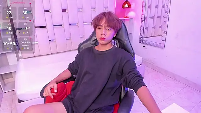 Eriol  online show from November 4, 11:59 am