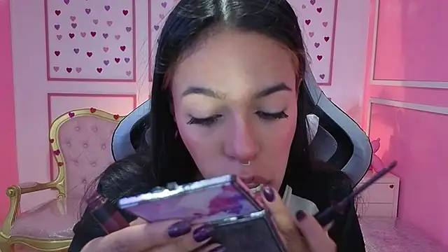 stephania t online show from October 7, 12:31 pm