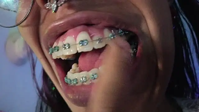 stephania t online show from February 20, 1:37 am