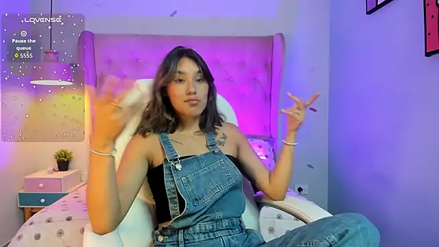  Sophie  miller online show from February 22, 8:10 pm