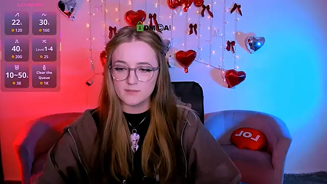 luna berryy online show from February 28, 8:41 pm