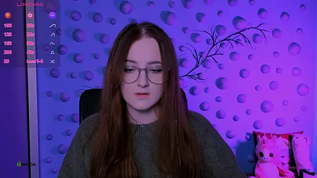 luna berryy online show from February 3, 8:34 pm