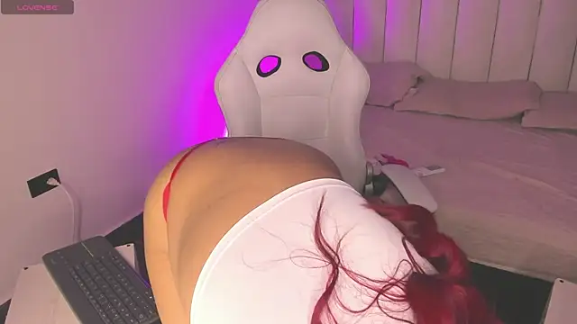 Zoe1 2 online show from January 13, 8:13 pm