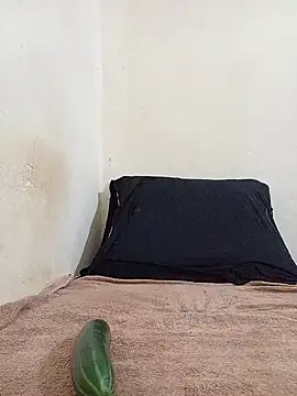 Snapshot of Mari_Mar96 chatting on September 29, 11:37 am Mari Mar96 online show from September 29, 11:37 am