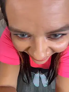 KendralHolson online show from March 21, 4:50 am