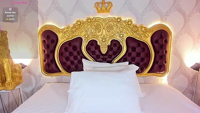 KendralHolson online show from December 17, 4:38 am