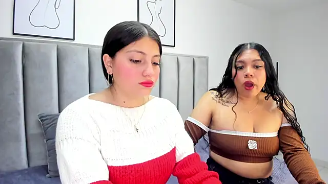 Laiia Page online show from November 7, 1:38 pm