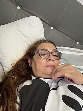 AntonellaAlondra4 online show from March 31, 4:01 am