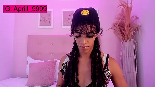 APRILL FOXX online show from December 13, 7:53 pm