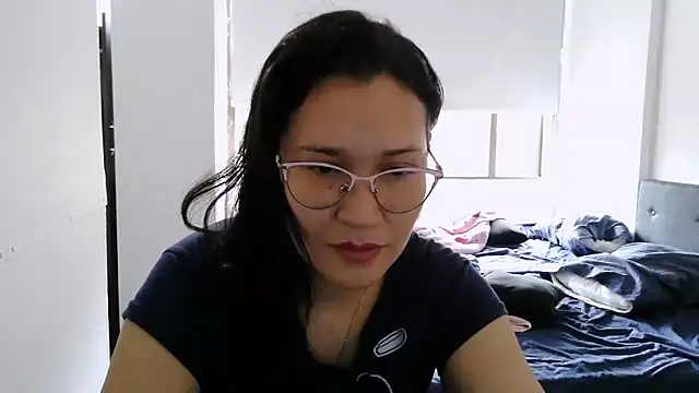 luxandracon23 online show from October 7, 3:49 pm