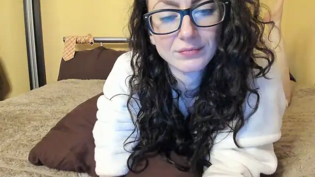 Baby Jewel online show from February 8, 1:15 pm