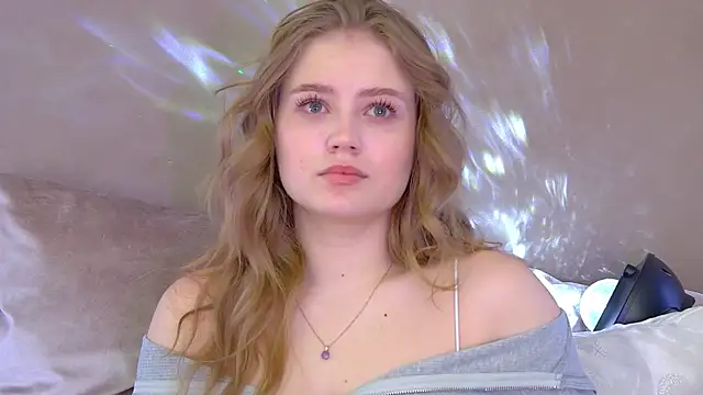 SelinSwarovski online show from October 22, 5:07 pm