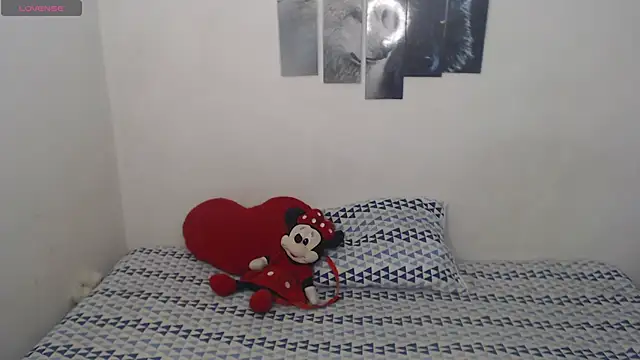 Pocahontas Princess  online show from February 4, 6:22 pm