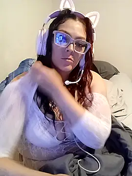 Snapshot of TisssTheSeasonn chatting on October 21, 9:08 pm TisssTheSeasonn online show from October 21, 9:08 pm