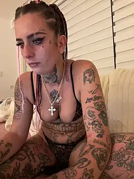 BlazyKitsune- online show from September 16, 6:49 pm