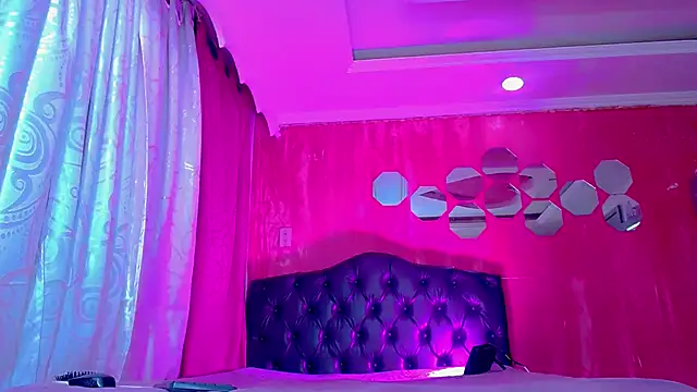 TiffanyMackensyy online show from March 4, 1:34 am