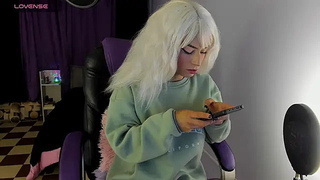 aiko mori online show from March 30, 1:05 am