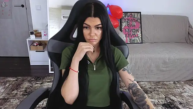 Tiffany lab online show from February 17, 11:09 am