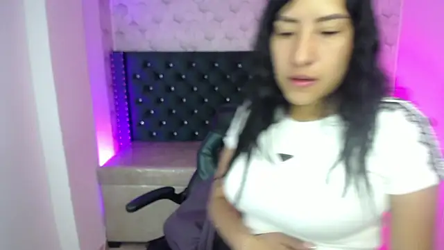 Sofi hot 4m online show from December 3, 4:42 pm