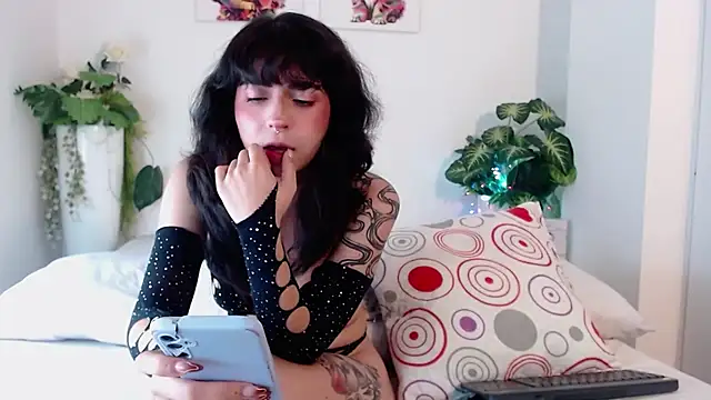 Snapshot of KittyBlosson chatting on October 7, 4:22 pm KittyBlosson online show from October 7, 4:22 pm