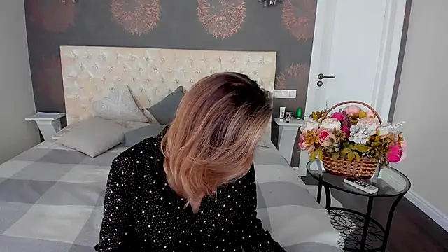 AllisonWilliams online show from April 7, 3:25 pm