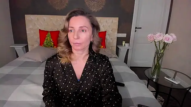 AllisonWilliams online show from December 14, 4:13 pm