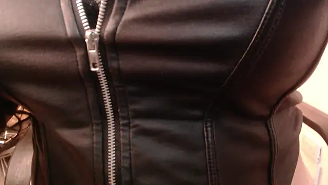 scarleth blue online show from March 11, 3:00 am