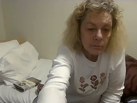 Latex shantie online show from October 24, 10:11 am