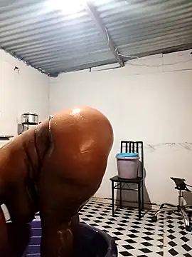 curvyloneah75 online show from October 4, 7:36 am