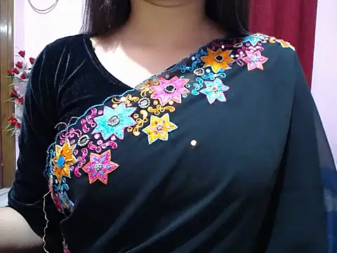 taisina online show from February 4, 4:10 pm