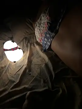 aprivatecouple online show from March 31, 8:31 pm