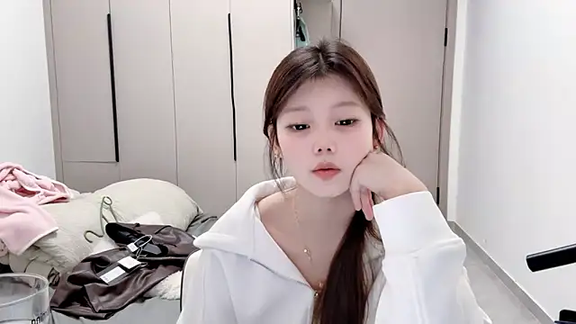 yang-yang-yang online show from October 4, 5:24 am