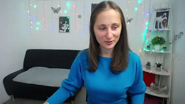 Snapshot of MichelLeee chatting on October 2, 11:48 am MichelLeee online show from October 2, 11:48 am