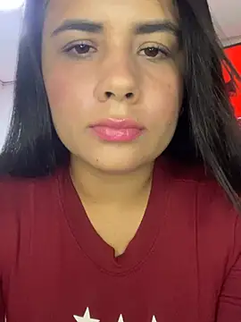 Leyna Kenet online show from February 18, 7:57 pm