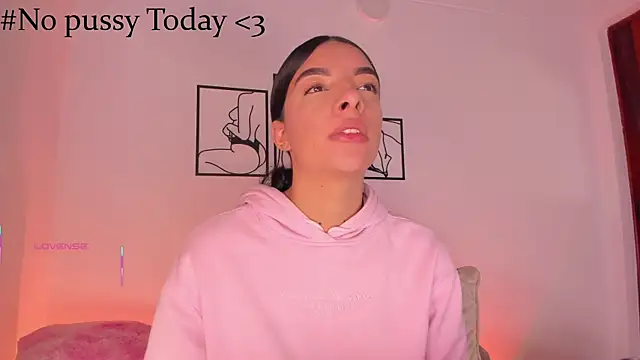 777AylinZ online show from January 8, 11:47 am