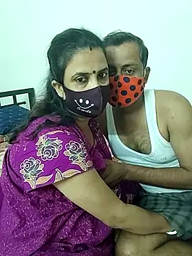 Snapshot of Hoty-cpl chatting on October 31, 2:10 pm Hoty-cpl online show from October 31, 2:10 pm