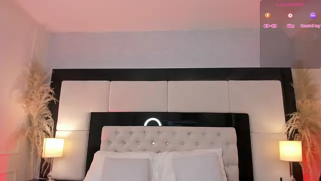 CarlaRossi  online show from January 11, 6:46 pm