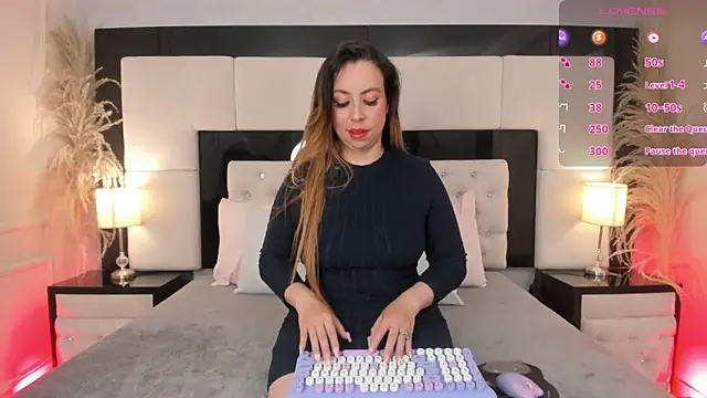 CarlaRossi  online show from March 2, 7:42 pm