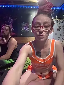 Stonermama666420 online show from March 29, 4:11 am