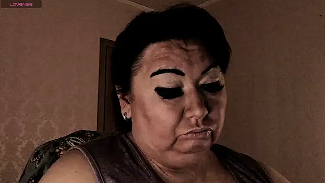 SexxyDreams1 online show from February 16, 6:46 am