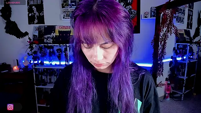 Snapshot of _sakae_ chatting on October 5, 9:14 am  sakae  online show from October 5, 9:14 am