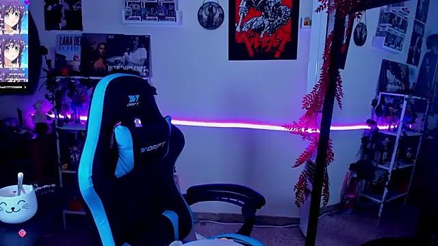 Snapshot of _sakae_ chatting on September 18, 6:56 am  sakae  online show from September 18, 6:56 am