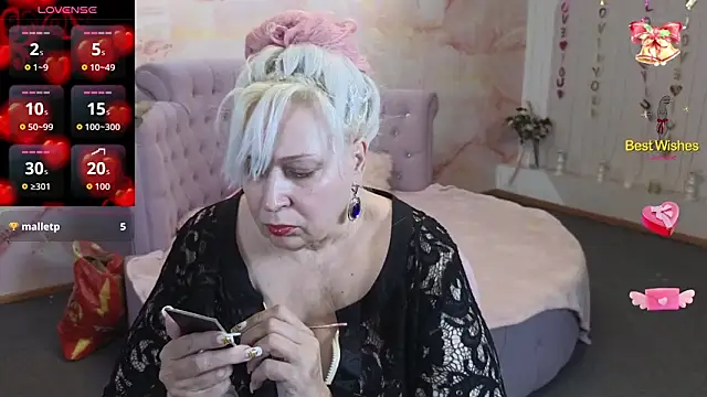 Penelope Pinky online show from March 5, 12:34 pm