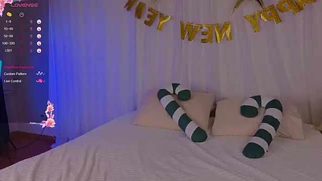 tender kiitty online show from December 15, 1:05 pm