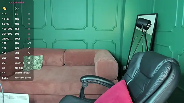 DarkErica online show from April 8, 1:35 pm