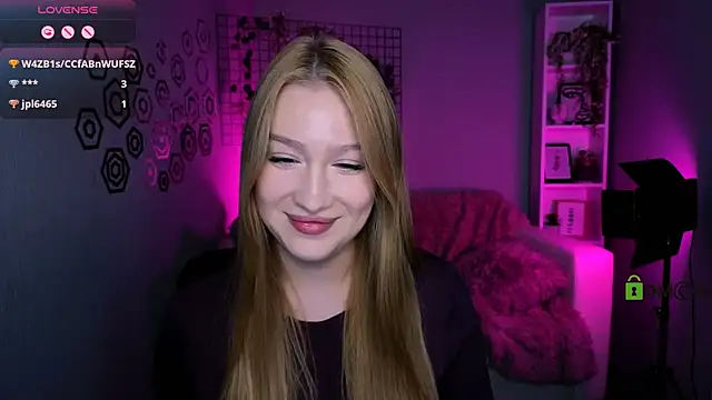 playful sophie online show from November 17, 8:31 pm