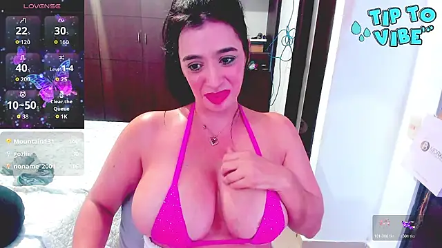 hugetits90xxx online show from February 8, 4:05 am